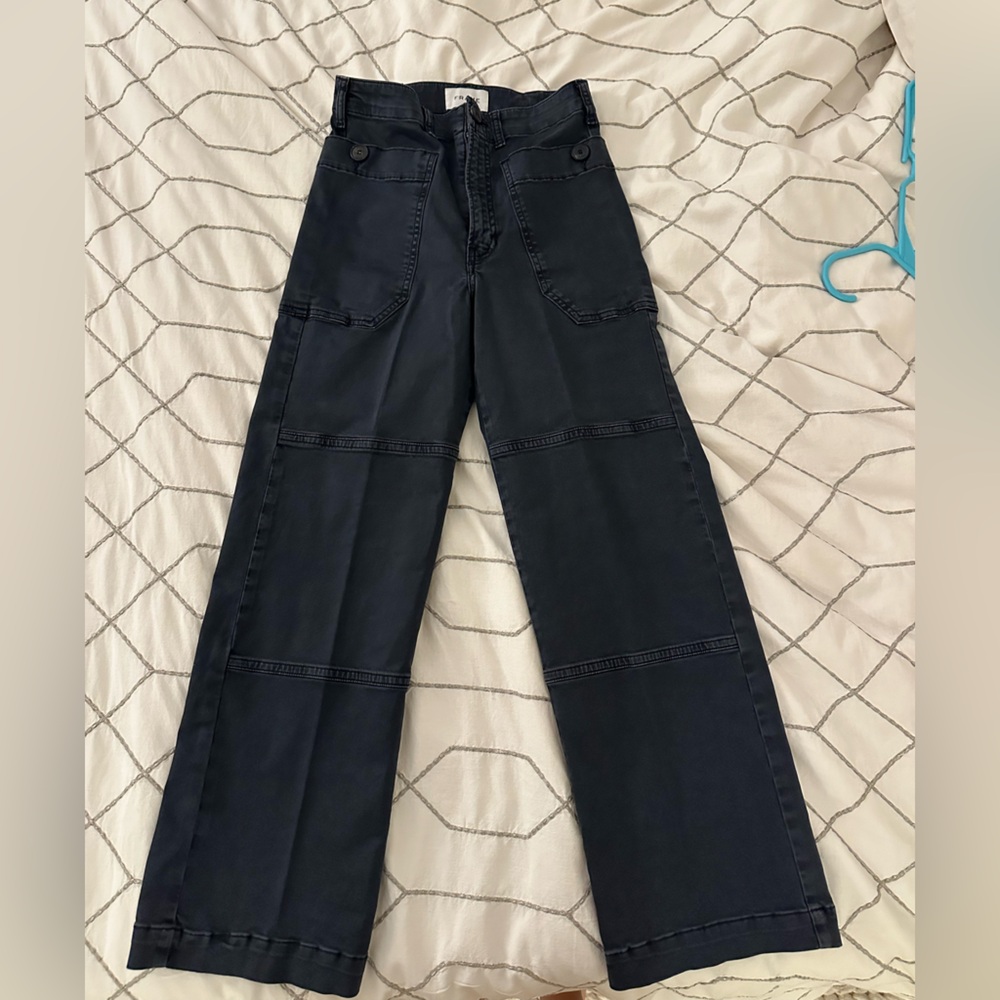 FRAME Stylish Cargo Wide-Leg Pants